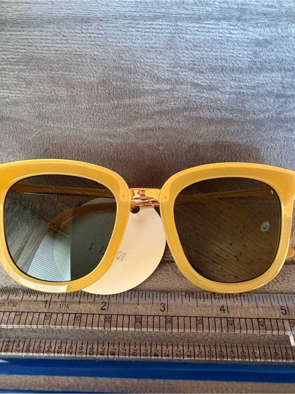 Stylish Yellow Cat-Eye Sunglasses - Dark Lenses
